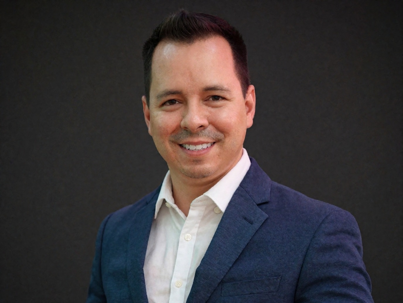 Headshot BF Carlos Yanez.